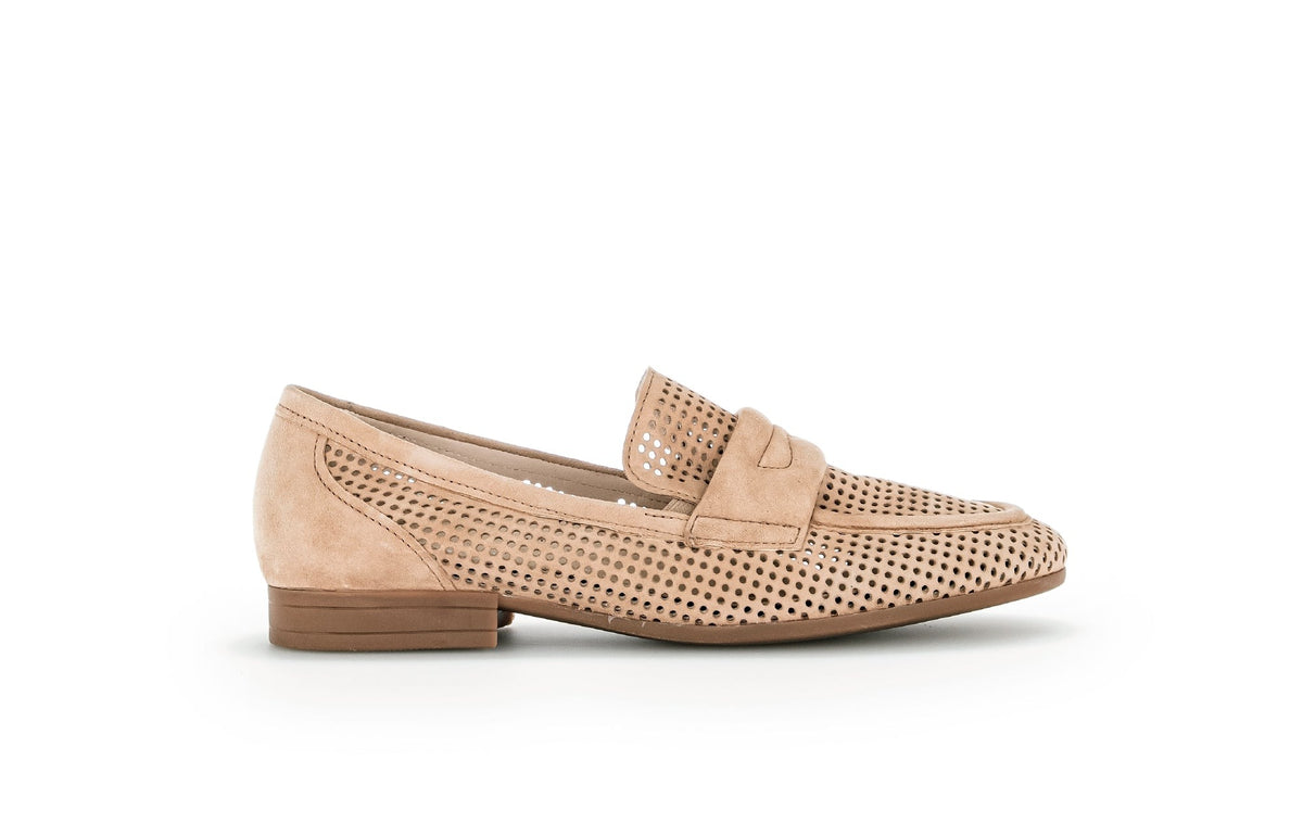 Actress Caramel Perforated Shoes