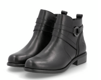 Load image into Gallery viewer, Town Black Ankle Boot
