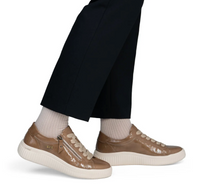 Load image into Gallery viewer, Flinders Off Brown Trainers
