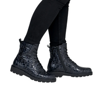 Load image into Gallery viewer, Trent Print Ankle Boots
