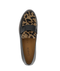 Load image into Gallery viewer, Elder Loafer
