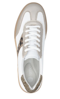 Load image into Gallery viewer, Vienna White Lace Ups
