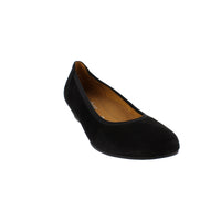 Load image into Gallery viewer, Chester Black Suede
