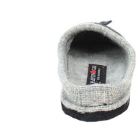 Load image into Gallery viewer, Doggy Slippers
