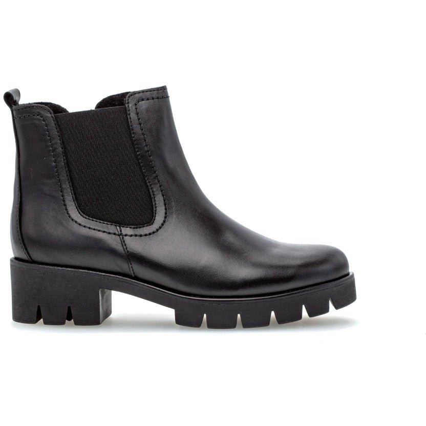 Bodo Black Smooth Leather Ankle Boots