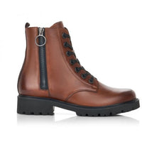 Load image into Gallery viewer, Montana Brown Ankle Boots
