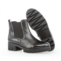 Load image into Gallery viewer, Bodo Black Smooth Leather Ankle Boots
