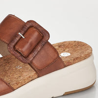 Load image into Gallery viewer, Toku Brown Sandals
